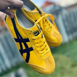 Asics Onitsuka Tiger Yellow Used/ Almost new.Men US 6.5 European size : …